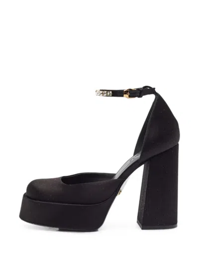 Pre-owned Versace Medusa-pendant Pumps In Black