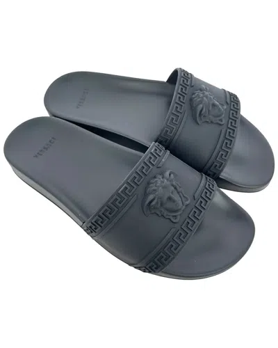 Pre-owned Versace Men's Rubber Medusa Pool Slide (authentic Pre-loved)