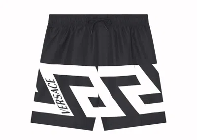 Pre-owned Versace Men's  Greca Print Swim Shorts In Black/white