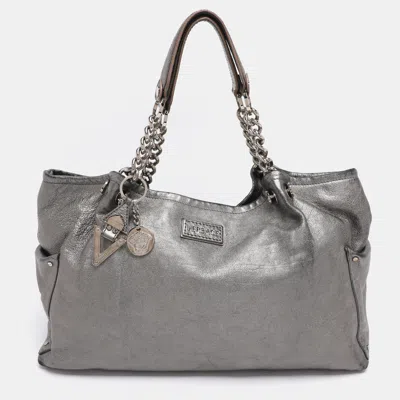 Pre-owned Versace Metallic Leather Chain Shoulder Bag In Silver