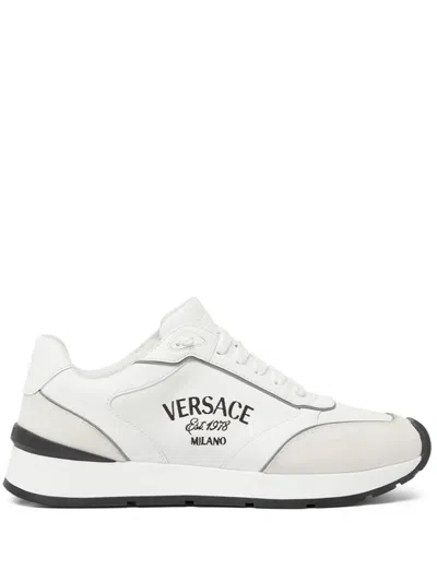 Versace Milano 系带运动鞋 In White
