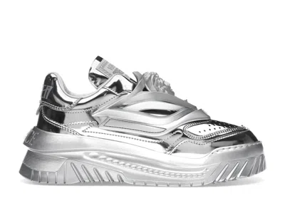 Pre-owned Versace Odissea Caged Rubber Medusa Metallic (women's) Sneakers In Silver
