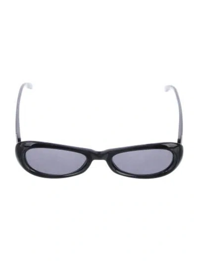 Pre-owned Versace Oversize Tinted Sunglasses In Black