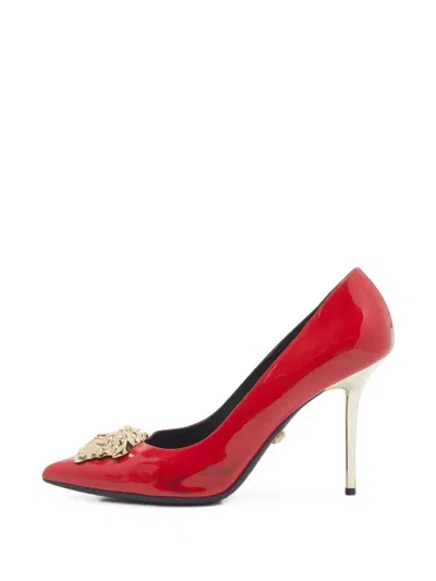 Pre-owned Versace Palazzo Medusa Heeled Pumps In Red