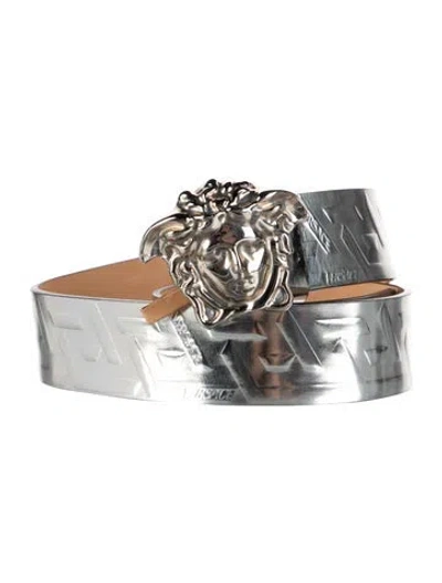 Pre-owned Versace Patent Leather Belt Kit In Multi