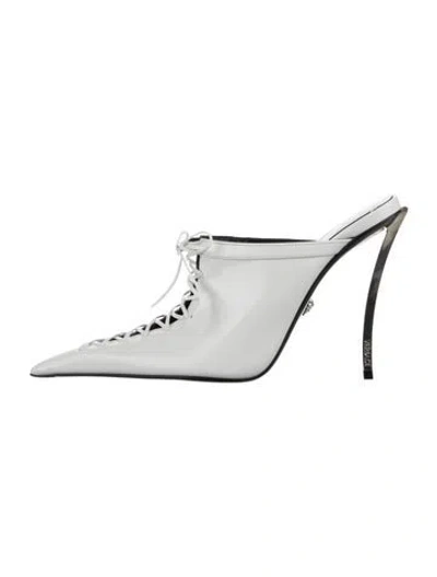 Pre-owned Versace Patent Leather Bow Accents Mules In White