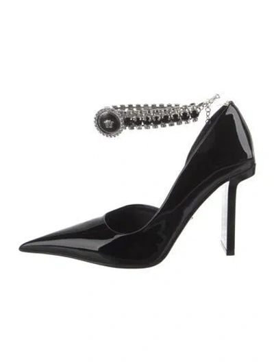 Pre-owned Versace Patent Leather Crystal Embellishments Pumps In Black