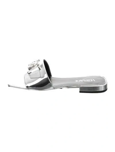Pre-owned Versace Patent Leather Crystal Embellishments Slides In Metallic/silver