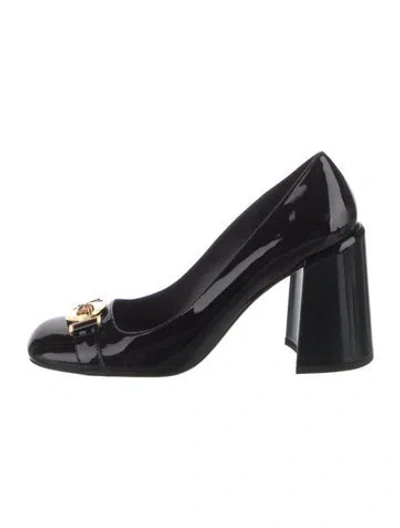 Pre-owned Versace Patent Leather Pumps In Black