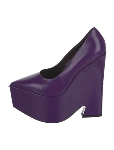 Pre-owned Versace Patent Leather Pumps In Purple