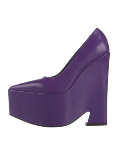 Pre-owned Versace Patent Leather Pumps In Purple