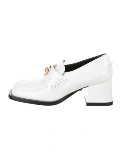 Pre-owned Versace Patent Leather Pumps In White