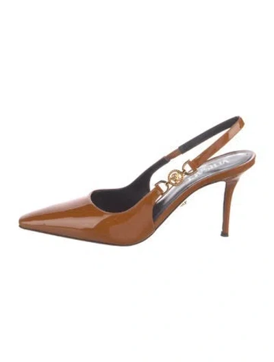Pre-owned Versace Patent Leather Slingback Pumps In Neutral