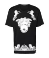 Versace Print T-shirt In Black