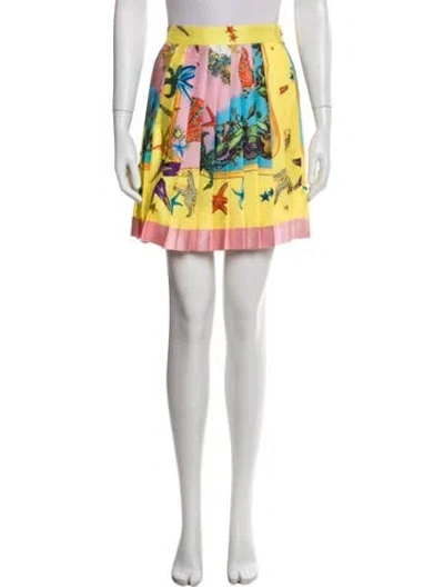 Pre-owned Versace Printed Mini Skirt In Pink
