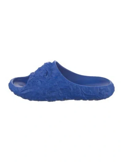 Pre-owned Versace Rubber Graphic Print Slides In Blue