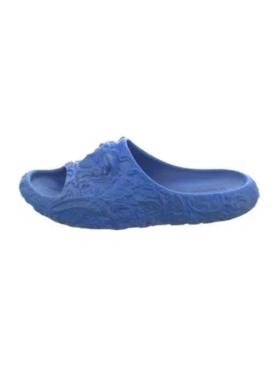 Pre-owned Versace Rubber Graphic Print Slides In Blue