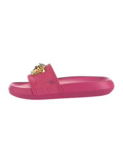 Pre-owned Versace Rubber Graphic Print Slides In Pink