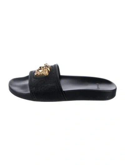Pre-owned Versace Rubber Patterned Slides In Black
