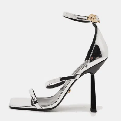 Pre-owned Versace Safety Pin Size 39 Silver Leather Ankle Strap Sandals