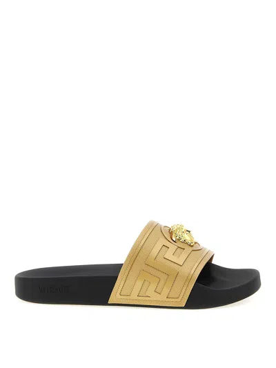 Versace La Medusa Pool Sliders In Gold
