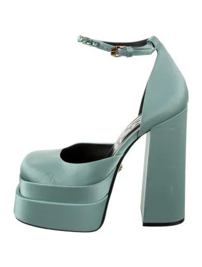 Pre-owned Versace Satin Crystal Embellishments D'orsay Pumps In Blue