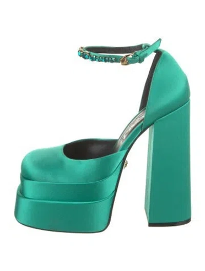 Pre-owned Versace Satin Crystal Embellishments D'orsay Pumps In Green