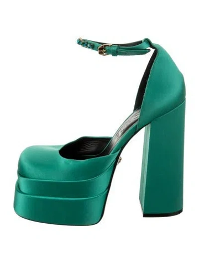 Pre-owned Versace Satin Crystal Embellishments D'orsay Pumps In Green