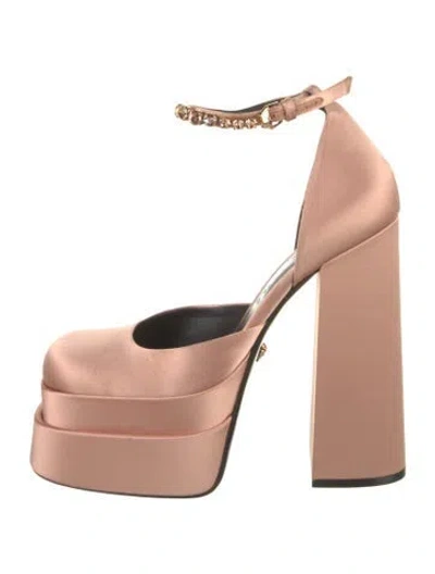 Pre-owned Versace Satin Crystal Embellishments D'orsay Pumps In Orange
