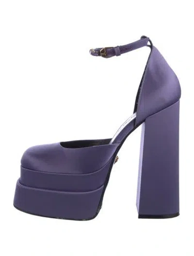 Pre-owned Versace Satin Crystal Embellishments D'orsay Pumps In Purple