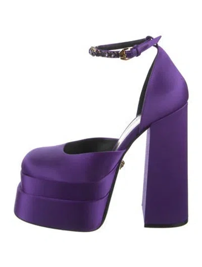 Pre-owned Versace Satin Crystal Embellishments D'orsay Pumps In Purple