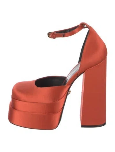 Pre-owned Versace Satin Crystal Embellishments D'orsay Pumps In Red