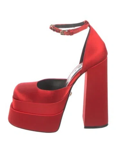 Pre-owned Versace Satin Crystal Embellishments D'orsay Pumps In Red