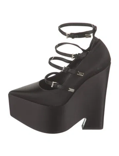 Pre-owned Versace Satin Pumps In Black