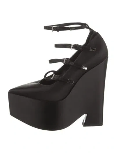 Pre-owned Versace Satin Pumps In Black