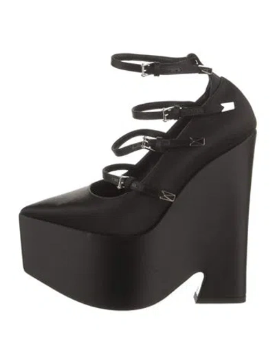Pre-owned Versace Satin Pumps In Black