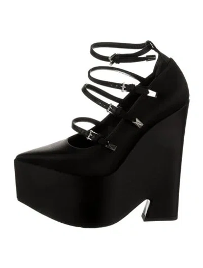 Pre-owned Versace Satin Pumps In Black