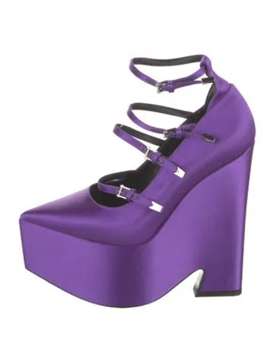 Pre-owned Versace Satin Pumps In Purple