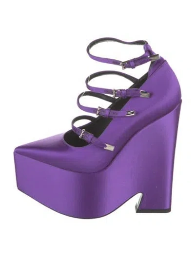 Pre-owned Versace Satin Pumps In Purple