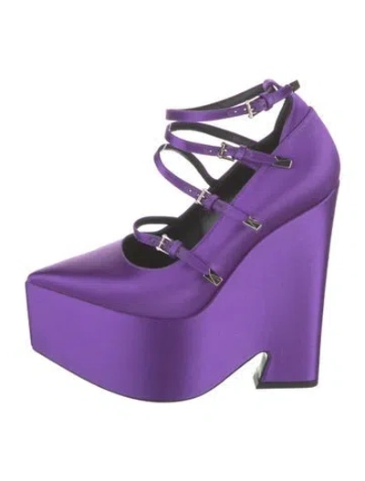 Pre-owned Versace Satin Pumps In Purple