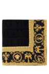 Versace Baroque-print Blanket In Printed