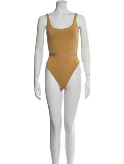 Pre-owned Versace Scoop Neck Sleeveless Bodysuit In Neutral