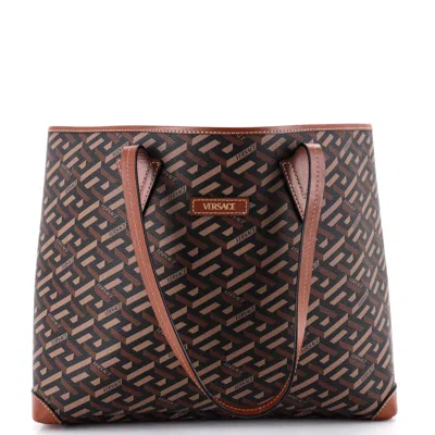 Versace Shopping Tote (outlet) Printed La Greca Signature Coated Canvas Medium In Brown