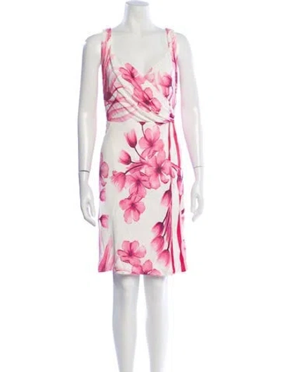 Pre-owned Versace Silk Knee-length Dress In White