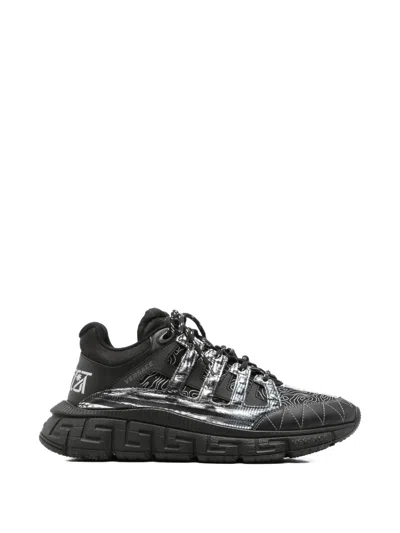 Pre-owned Versace Trigreca Low-top Sneakers In Black