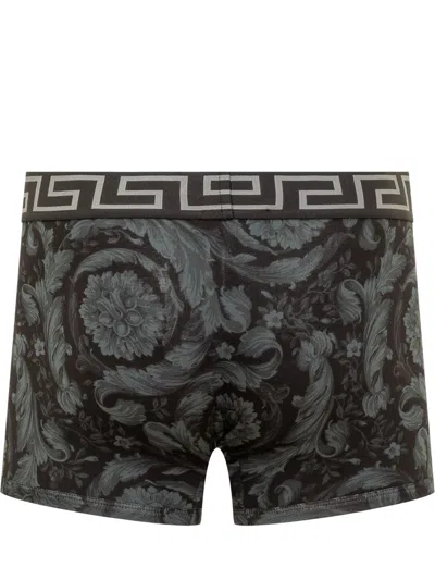 Versace Logo-waistband In Black