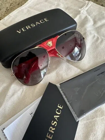 Pre-owned Versace Ve-2150-q - 100211 Men's Sunglasses In Gray