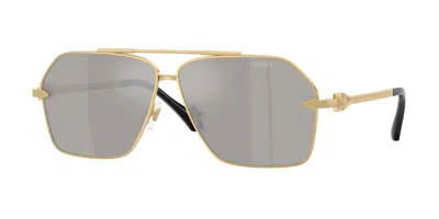 Versace Ve2284 10026g Occhiali Da Sole Oro Per Uomo In Gray