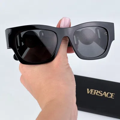 Pre-owned Versace Ve4479u Gb1/87 Black Dark Grey Square Women Sunglasses In Gray