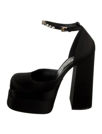 Pre-owned Versace Velvet Crystal Embellishments D'orsay Pumps In Black